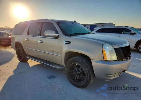 2007 Cadillac Escalade Esv z USA, uszkodzony, nr VIN 1GYFK66847R285175